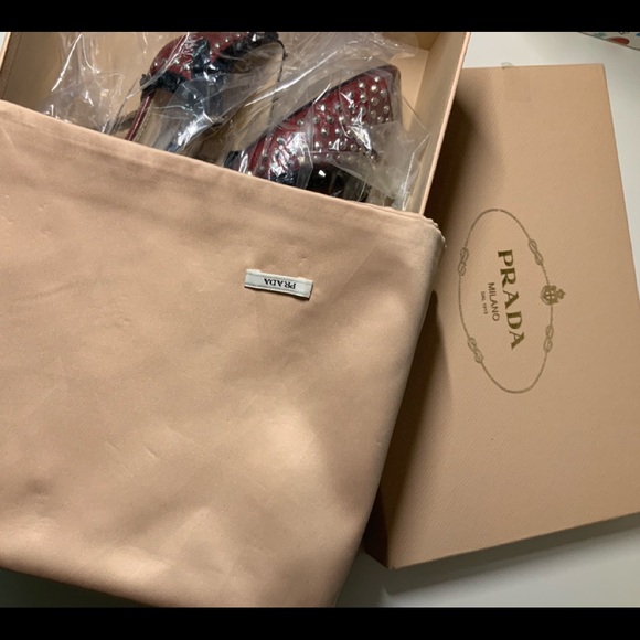 PRADA t strapped sandal with 2.5” heels - Picture 2 of 7